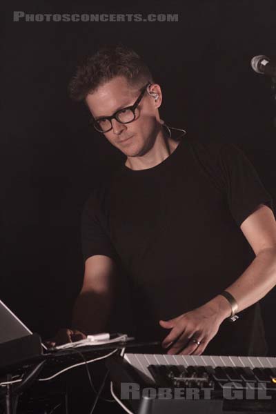 SON LUX - 2014-10-31 - PARIS - Grande Halle de La Villette - Ryan Lott